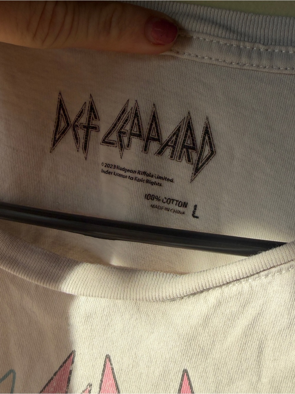 Def Leppard Graphic Tee - Picture 3 of 4